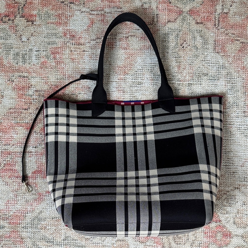 Rothy’s The Lightweight convertible tote